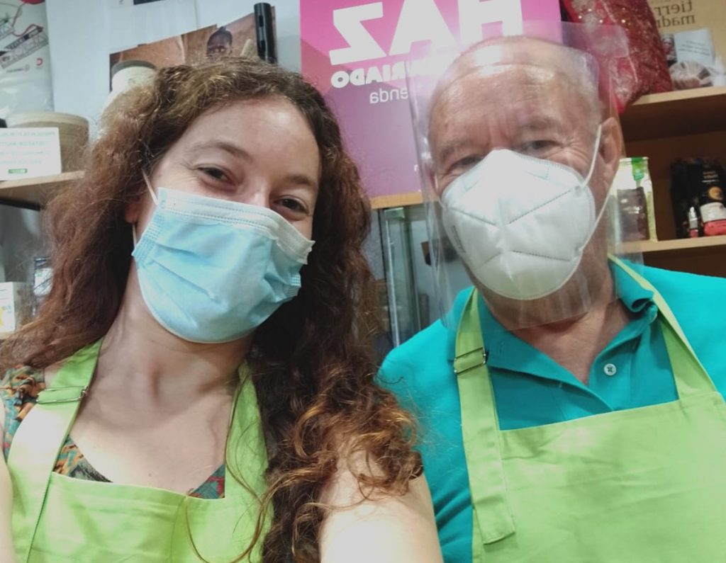 Maribel y Manolo, parte del equipo de voluntariado de Oxfam Intermón Jerez./ Cedida